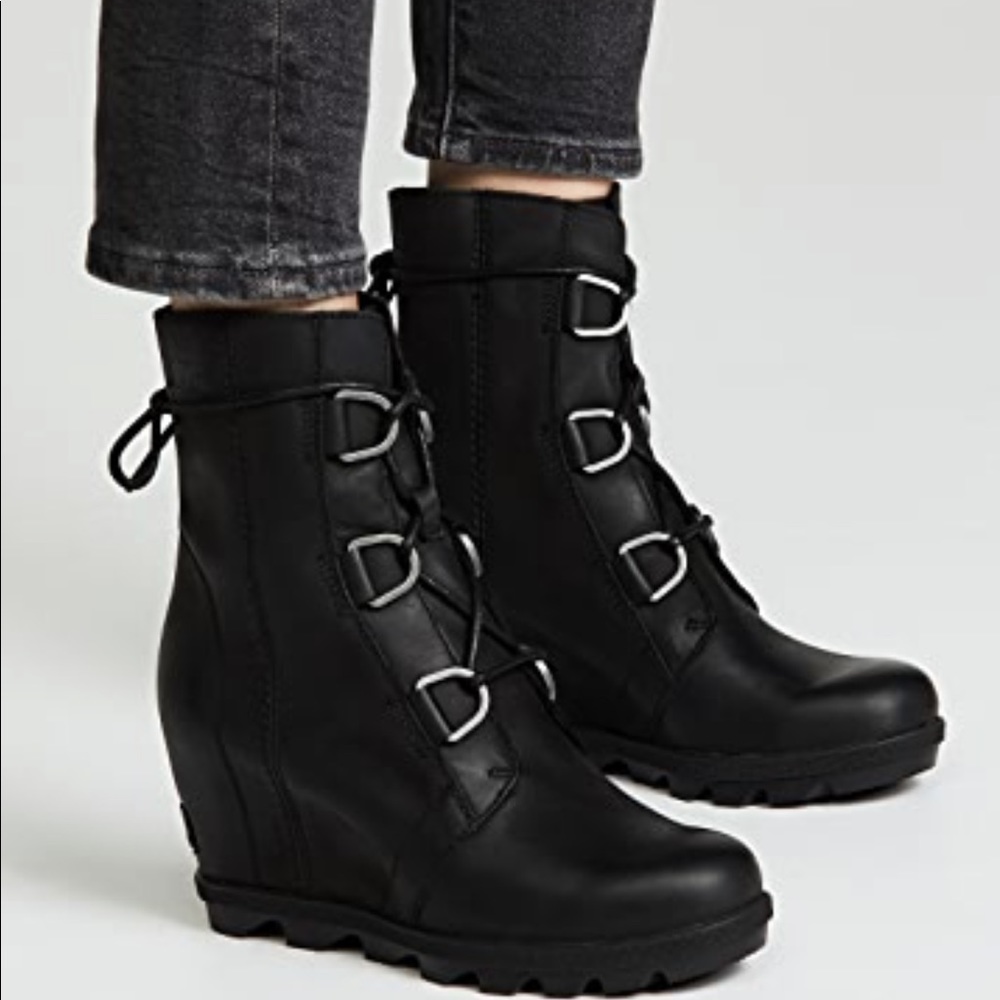 Sorel Joan of Arctic II black leather wedge boot 8